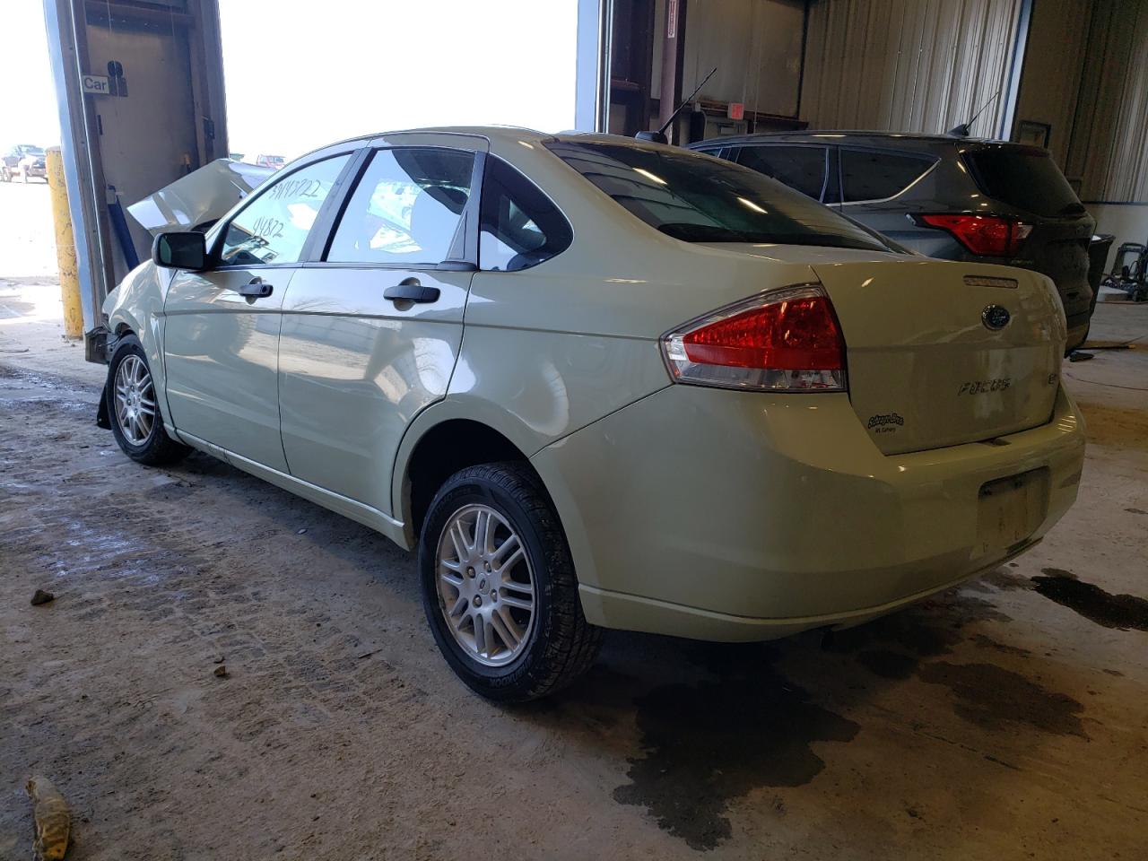 Photo 3 from auction – 2010 FORD FOCUS SE with VIN 1FAHP3FN2AW247964