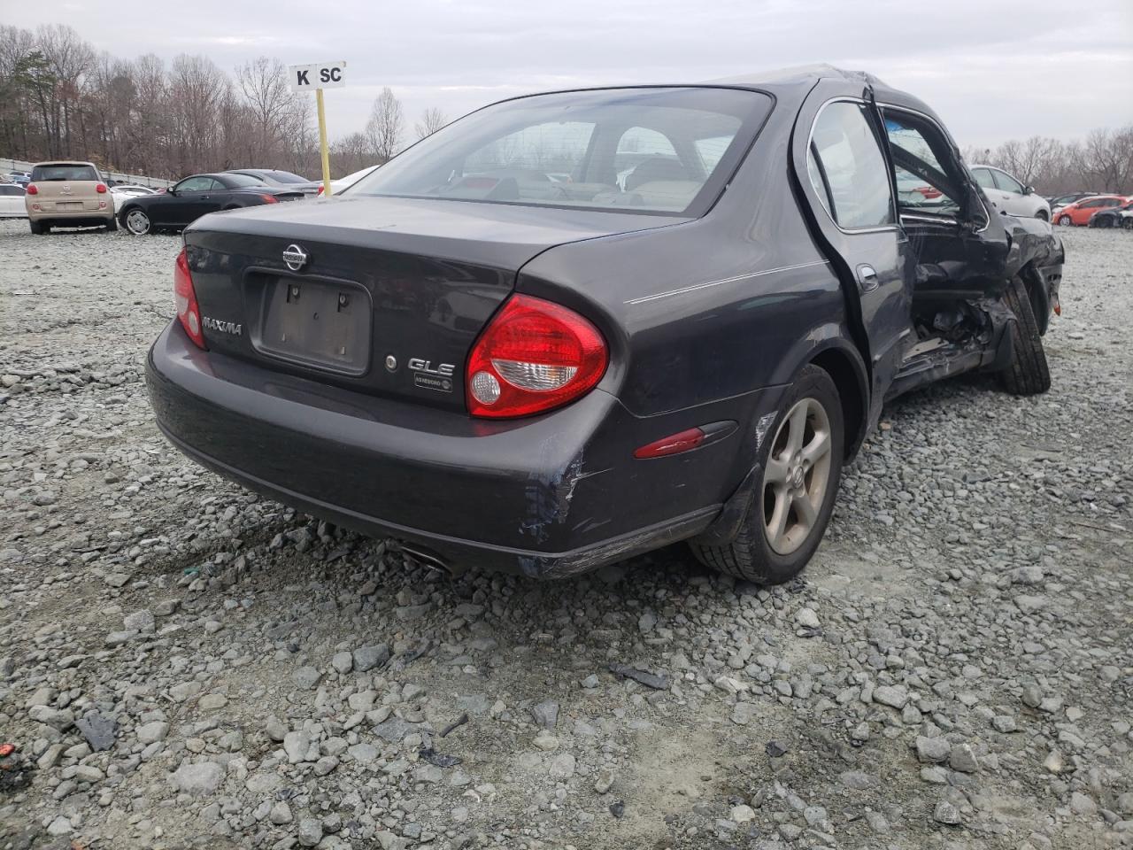 Photo 4 from auction – 2001 NISSAN MAXIMA GXE with VIN JN1CA31D51T625980