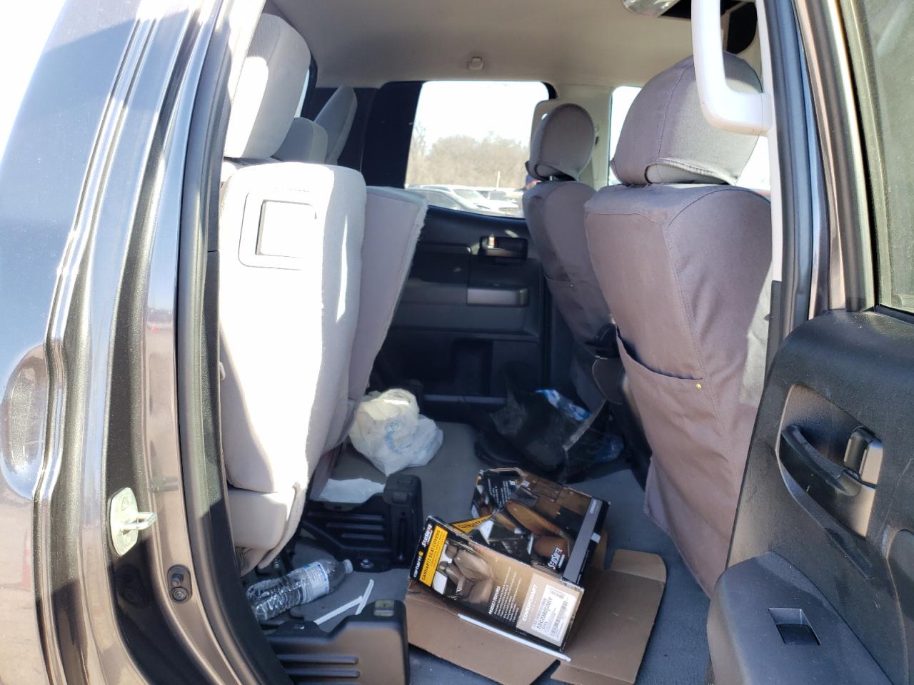 Photo 6 from auction – 2011 TOYOTA TUNDRA DOU with VIN 5TFRM5F11BX028649
