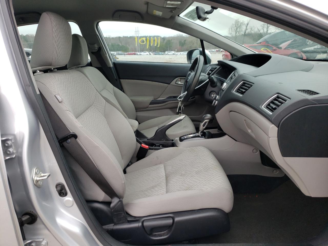 Photo 5 from auction – 2014 HONDA CIVIC LX with VIN 19XFB2F5XEE067142