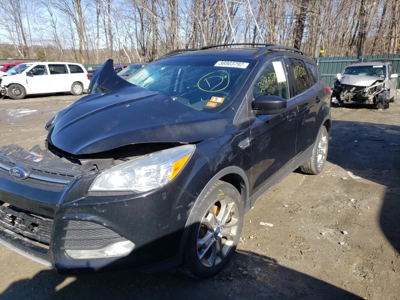 Photo 2 from auction – 2014 FORD ESCAPE SE with VIN 1FMCU9GX4EUC03817