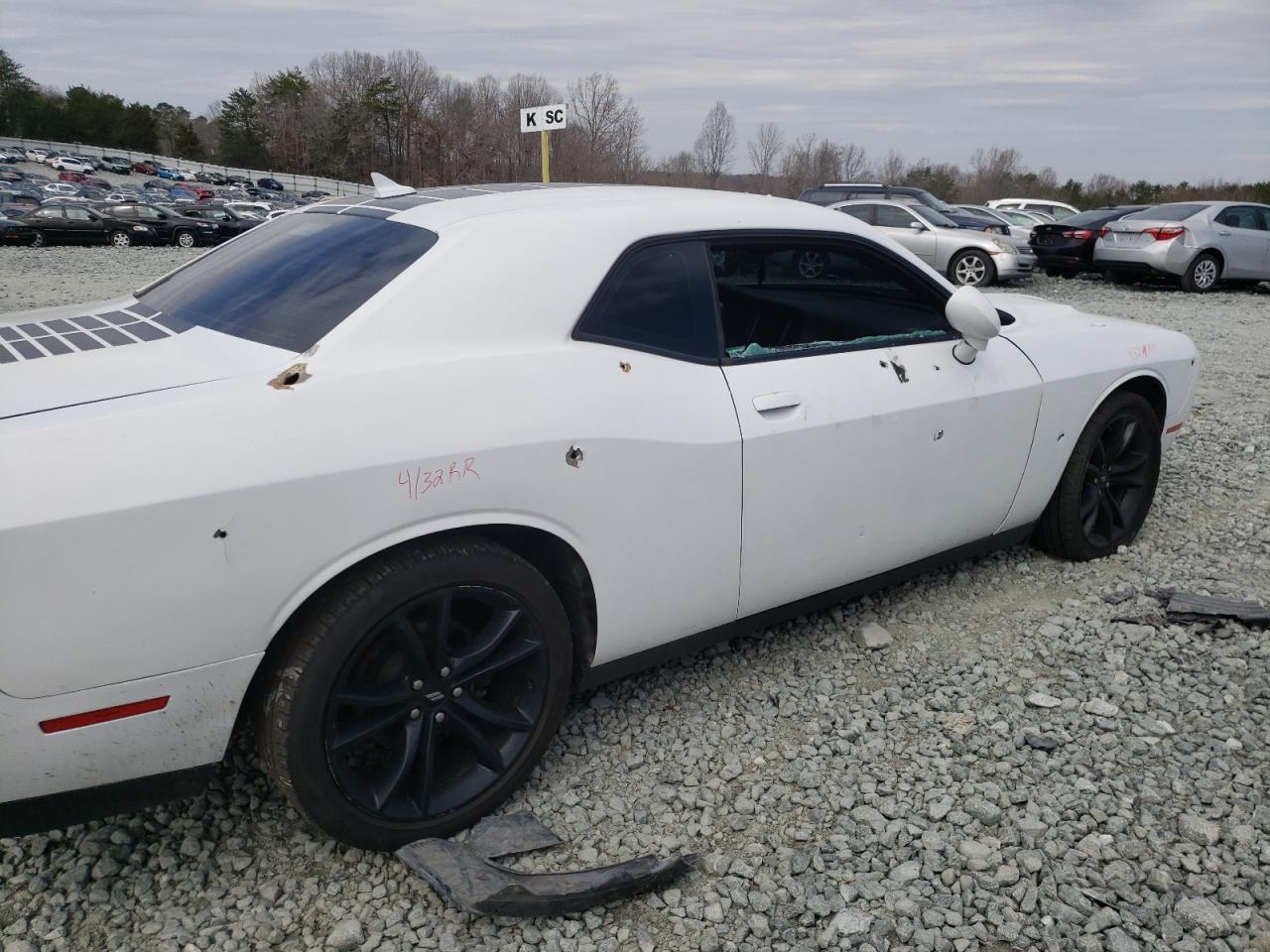 Photo 9 from auction – 2017 DODGE CHALLENGER with VIN 2C3CDZAG5HH558178