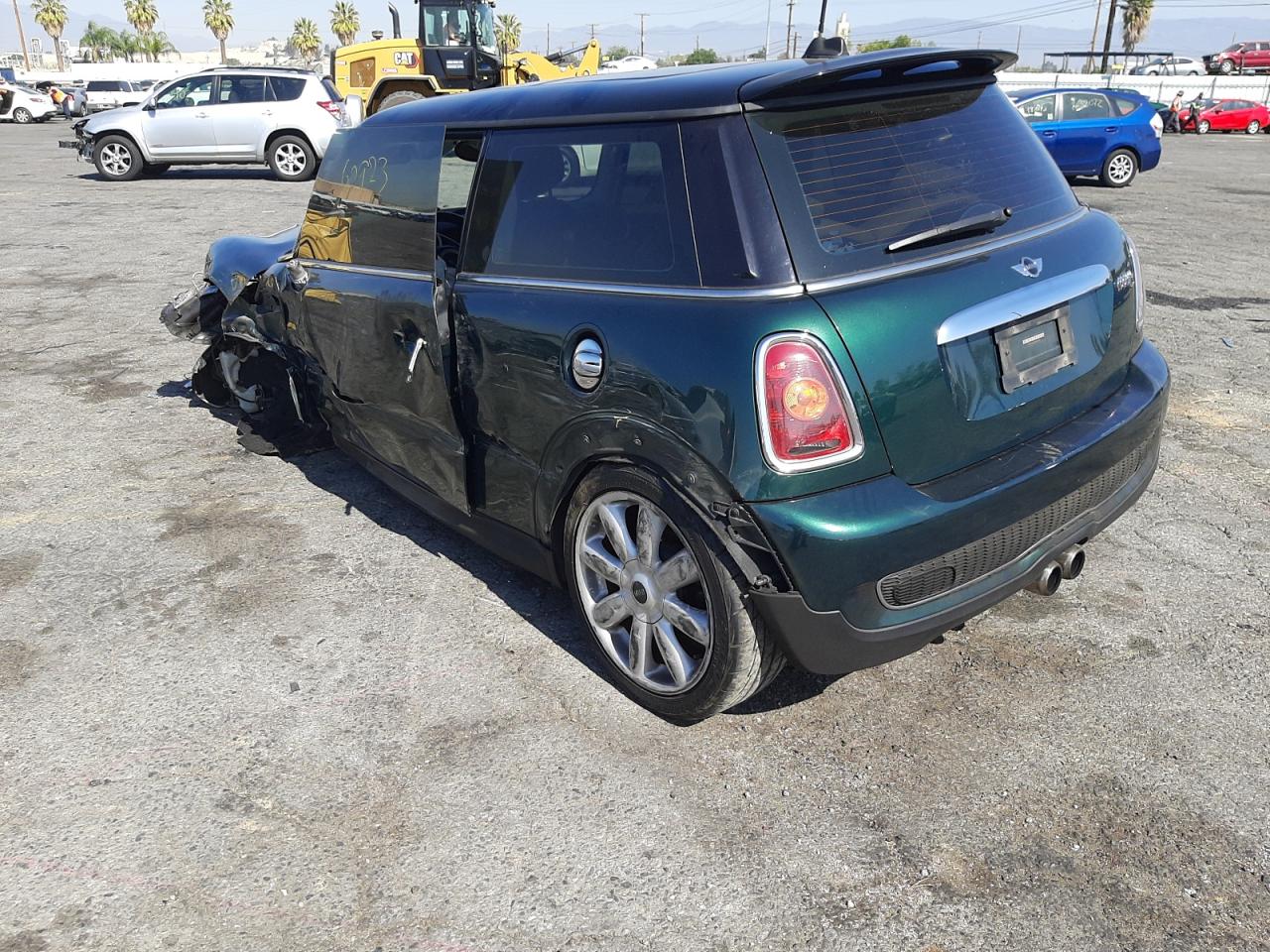 Photo 3 from auction – 2007 MINI COOPER S with VIN WMWMF73537TL89125
