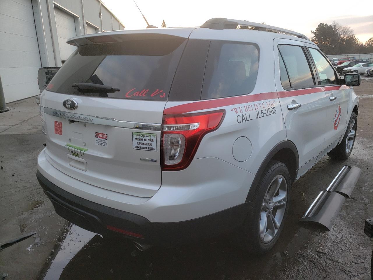 Photo 4 from auction – 2013 FORD EXPLORER L with VIN 1FM5K8F82DGA17628