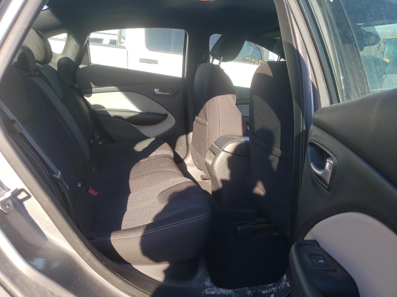 Photo 6 from auction – 2015 DODGE DART SXT with VIN 1C3CDFBBXFD353077