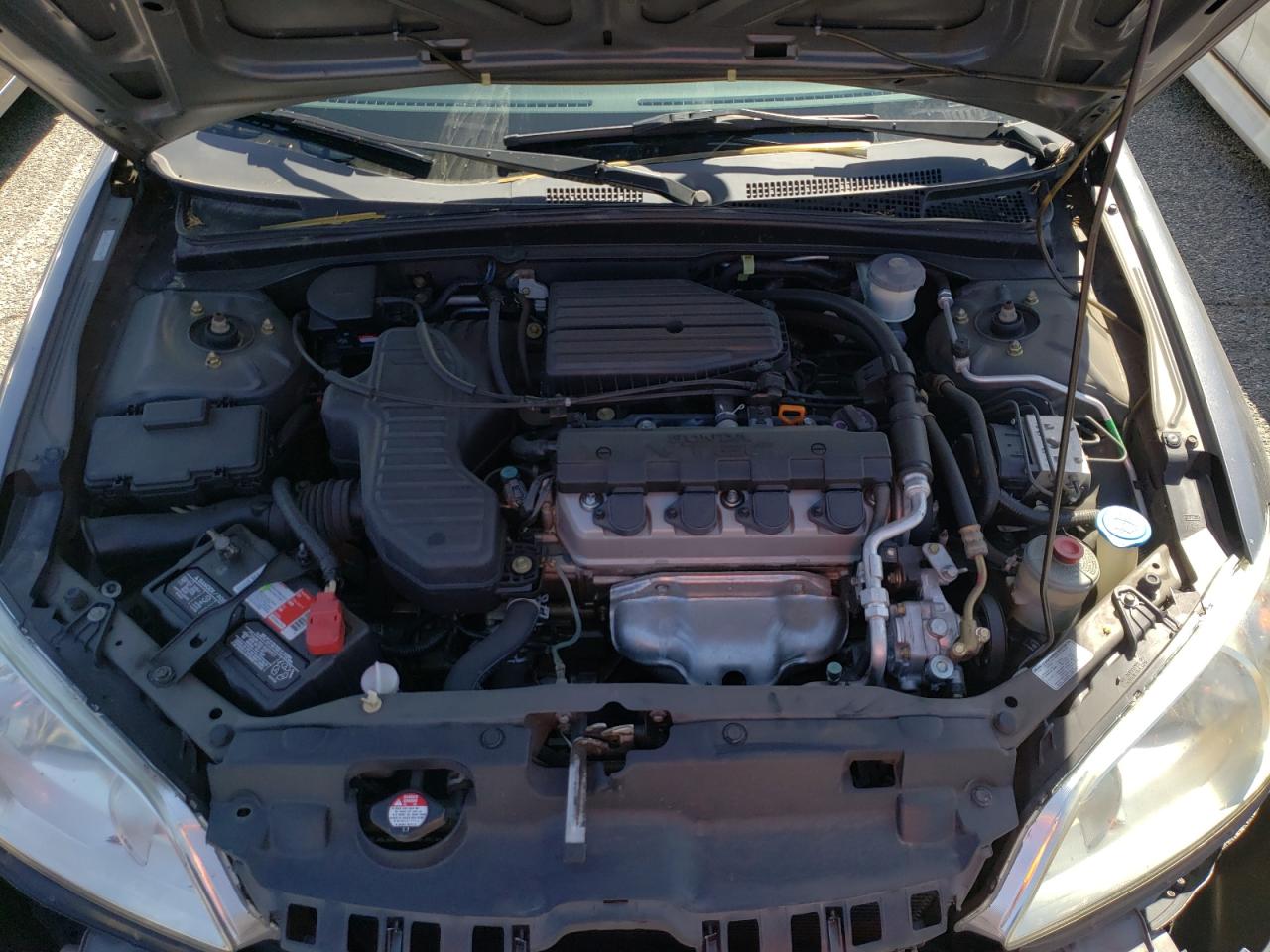 Photo 7 from auction – 2005 HONDA CIVIC EX with VIN 2HGES26755H601098