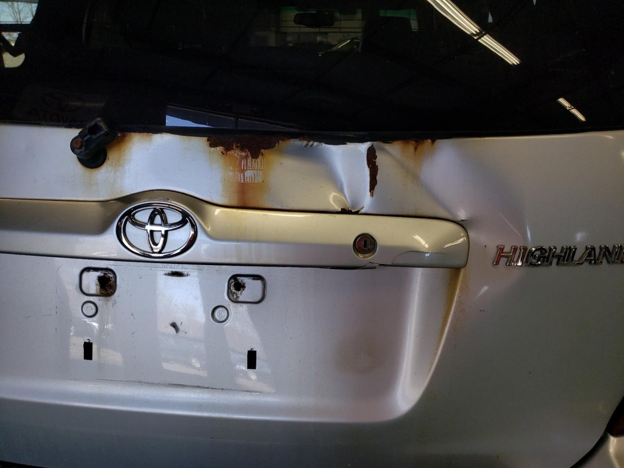 Photo 9 from auction – 2006 TOYOTA HIGHLANDER with VIN JTEEP21A560138061