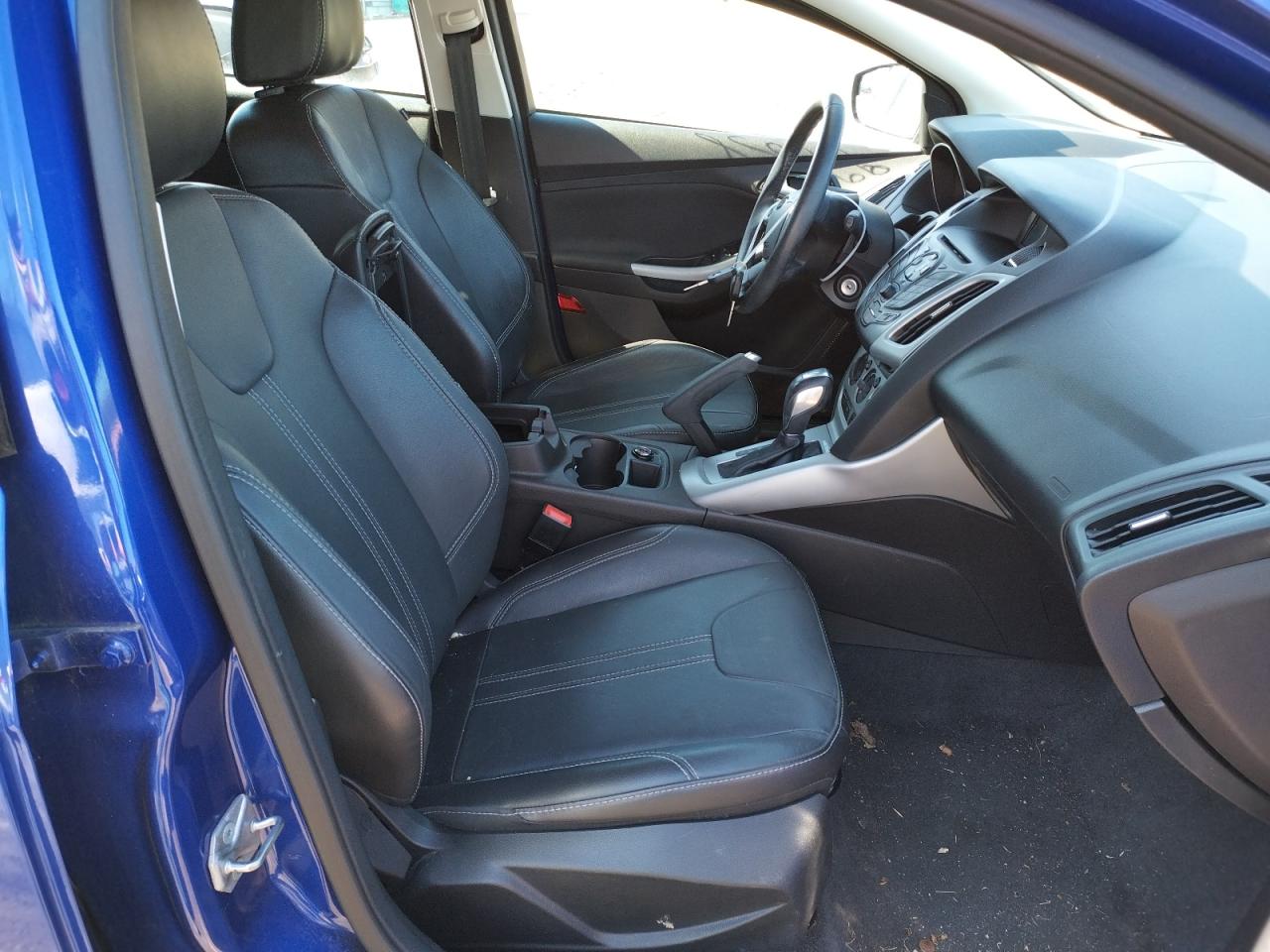 Photo 5 from auction – 2014 FORD FOCUS SE with VIN 1FADP3K2XEL302856