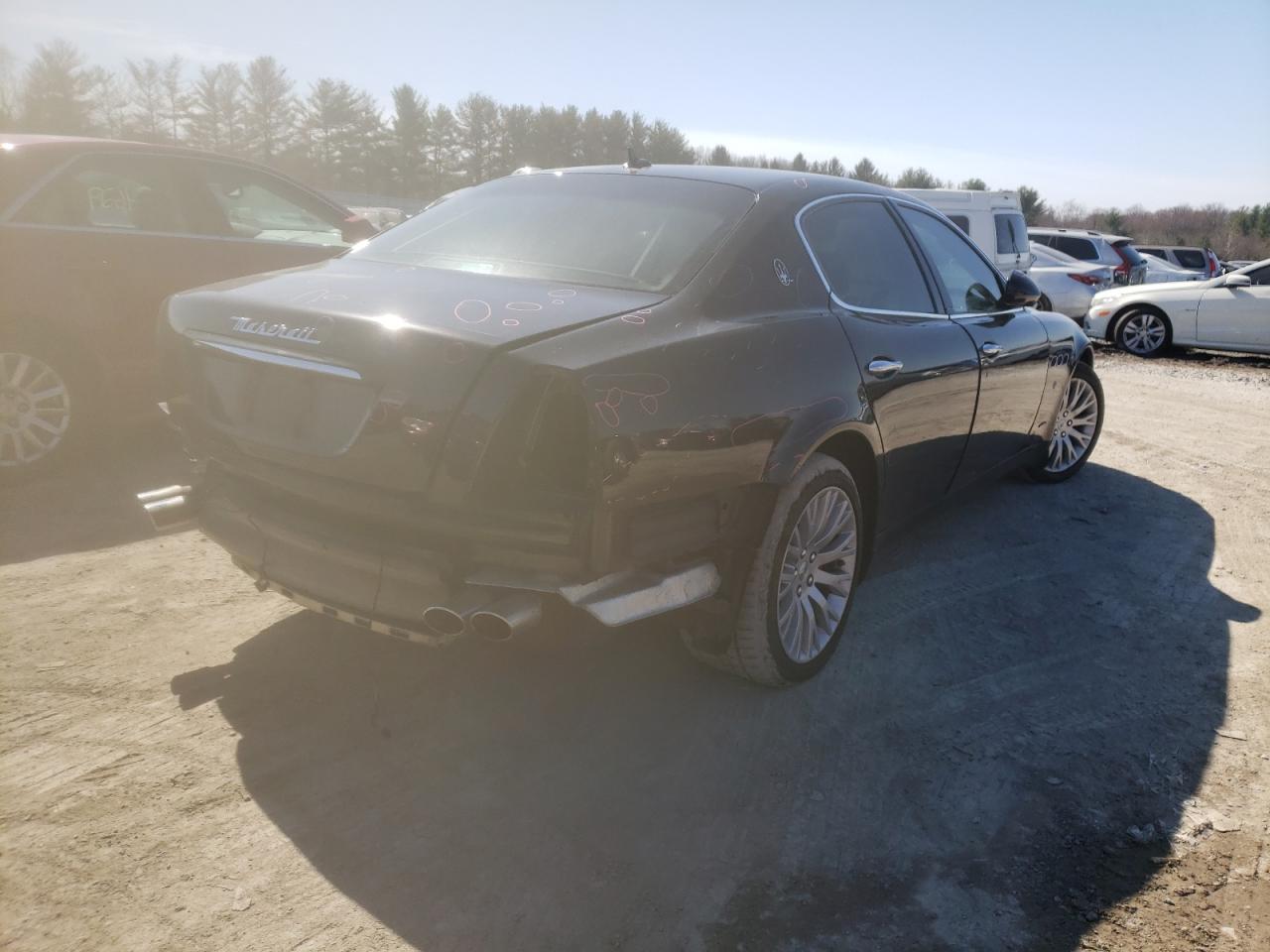 Photo 4 from auction – 2009 MASERATI QUATTROPOR with VIN ZAMFK39A890044337