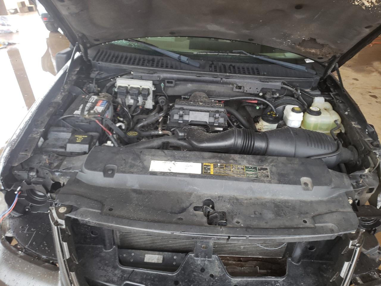 Photo 7 from auction – 2005 FORD EXPEDITION with VIN 1FMFU18595LA10631