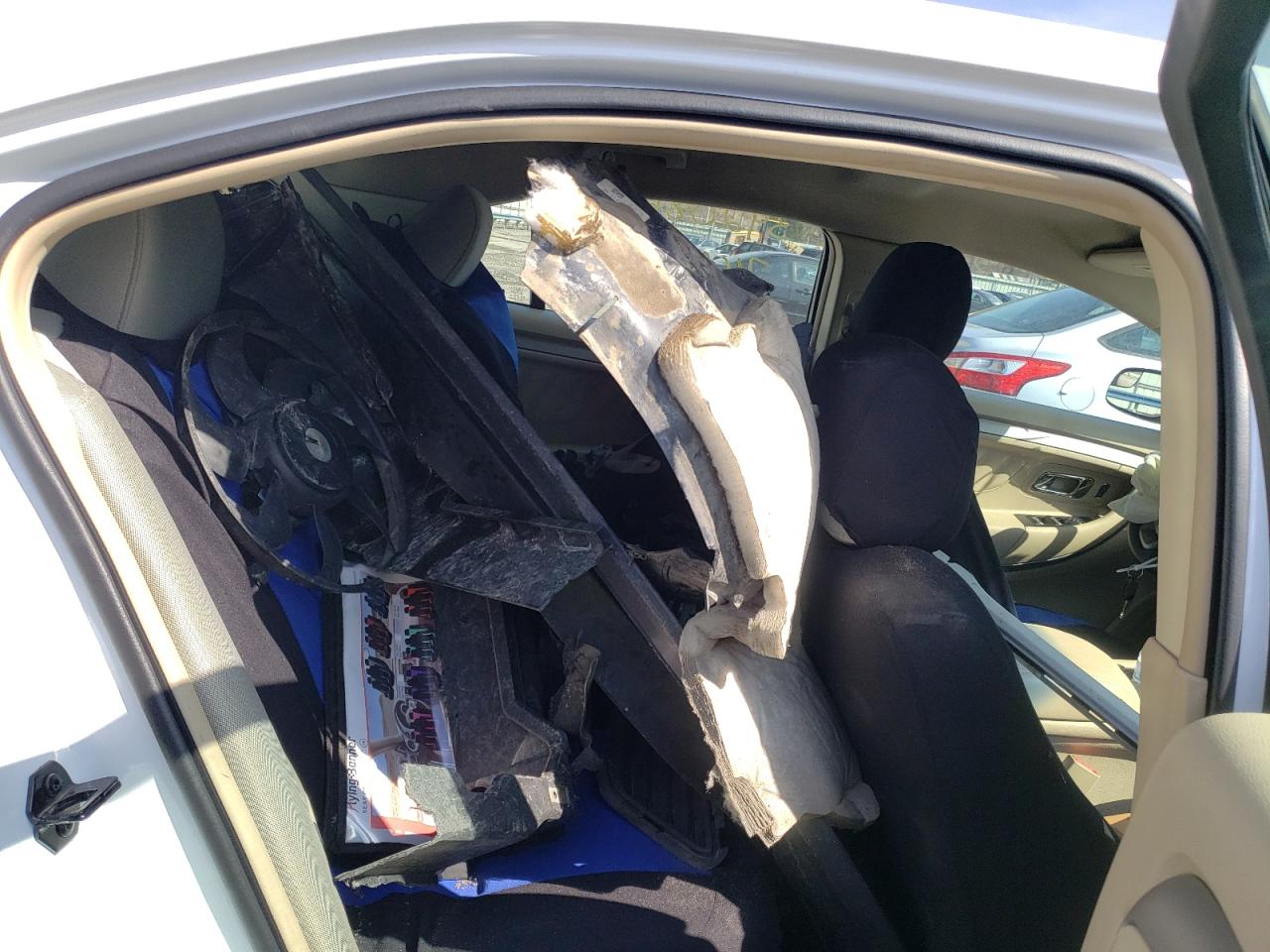 Photo 6 from auction – 2014 FORD TAURUS SE with VIN 1FAHP2D80EG143352