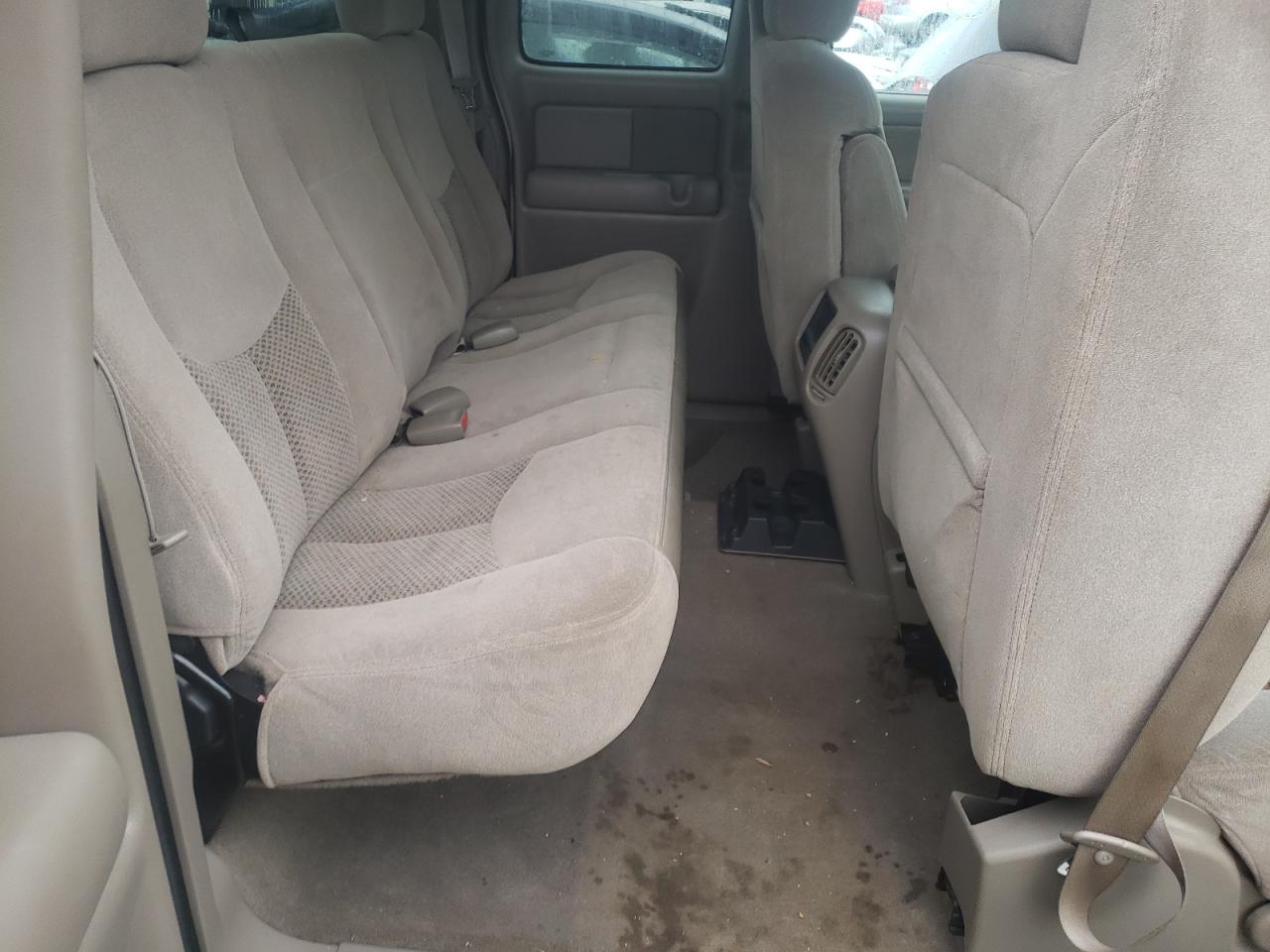 Photo 6 from auction – 2003 CHEVROLET SILVERADO with VIN 2GCEC19T031101578