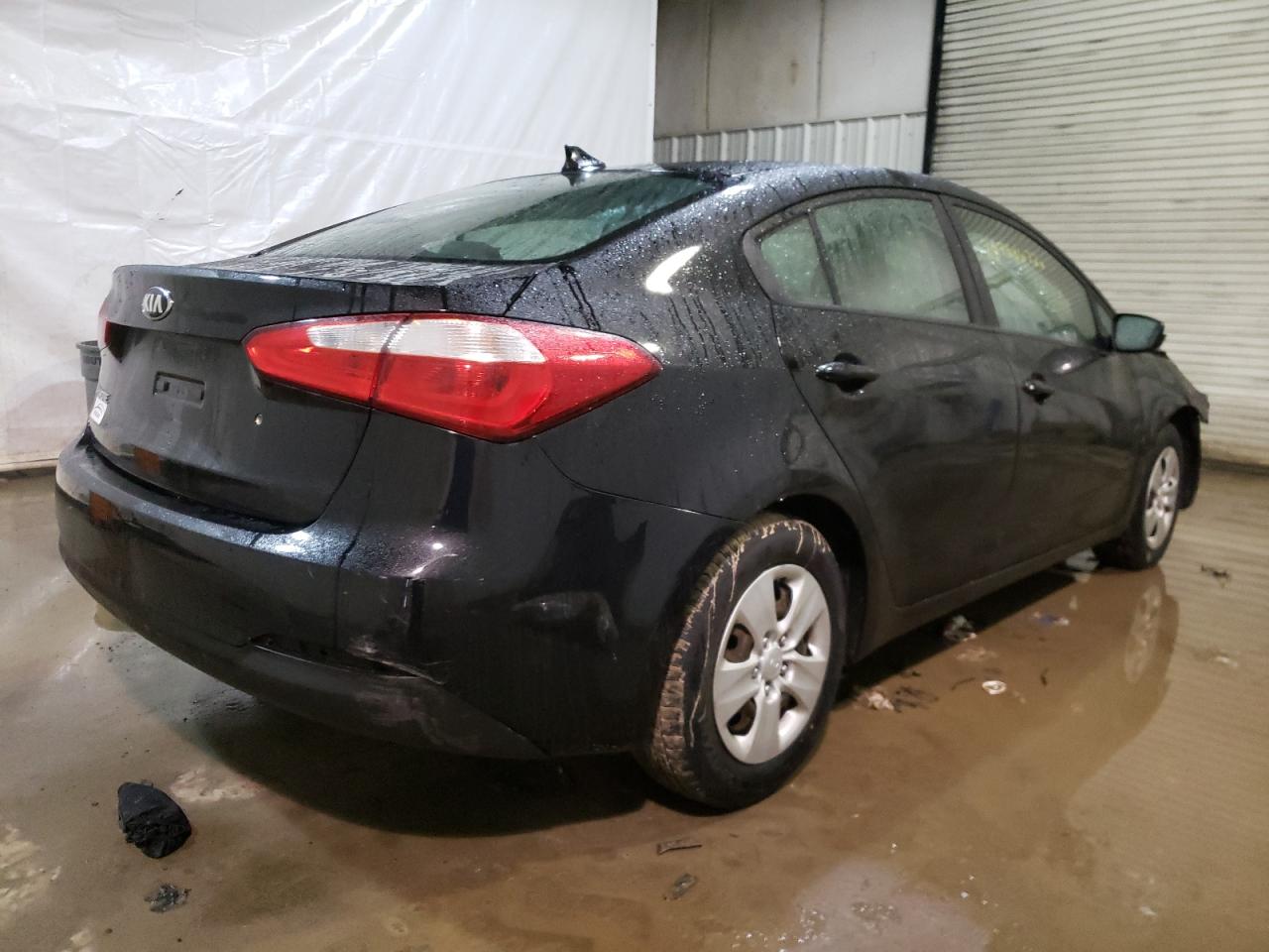 Photo 4 from auction – 2015 KIA FORTE LX with VIN KNAFK4A60F5394199