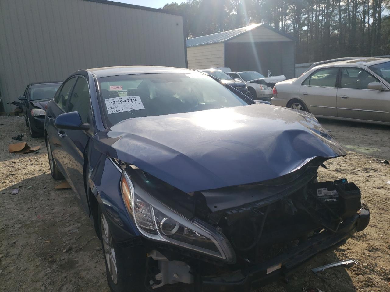 HYUNDAI SONATA SE 2015 with VIN 5NPE24AF0FH122024 - Photo from auction