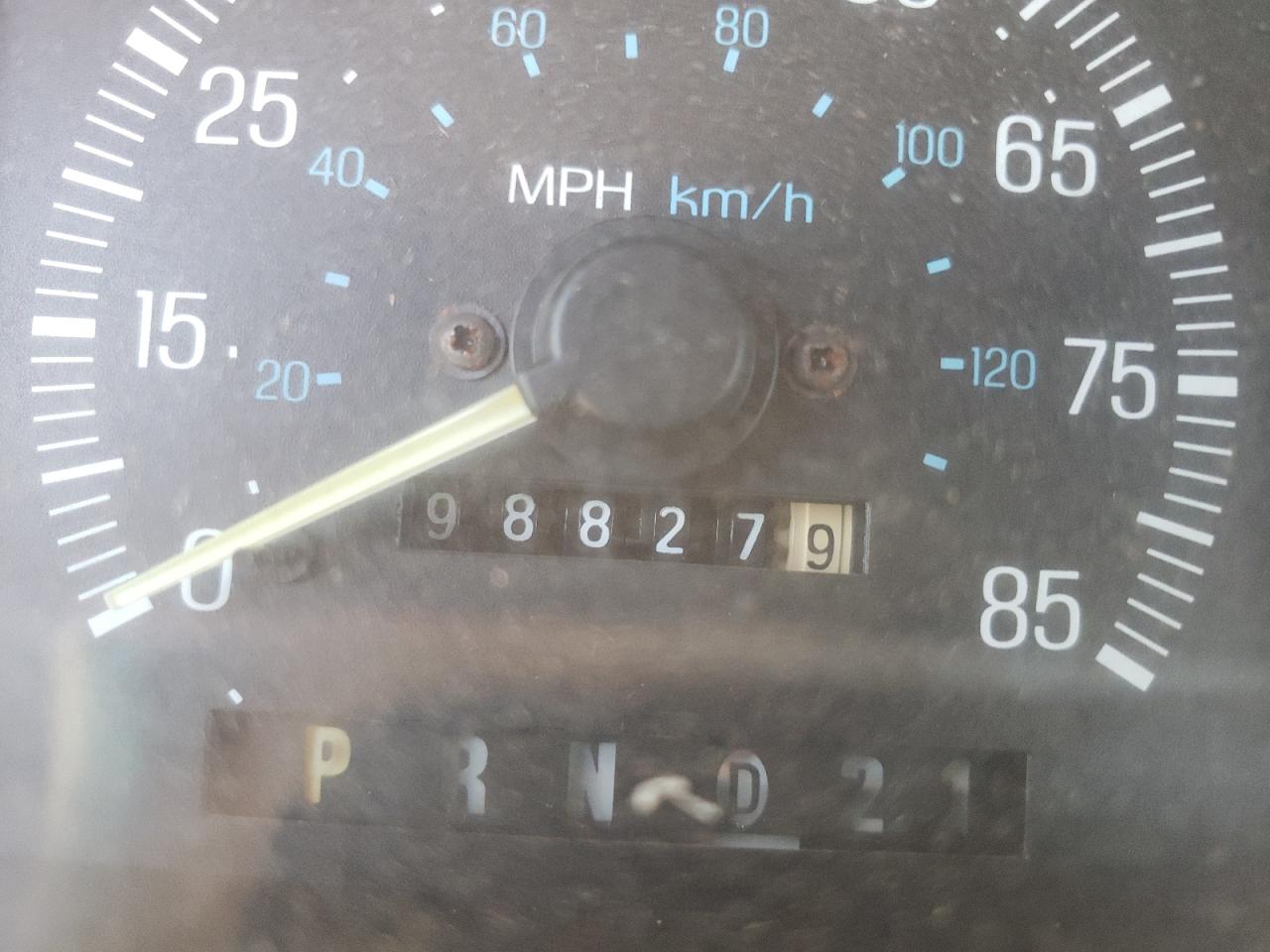 Photo 8 from auction – 1990 FORD F250 with VIN 1FTEF25Y2LPB06668