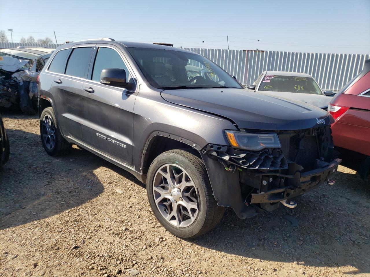 JEEP GRAND CHER 2018 with VIN 1C4RJFBG3JC294303 - Photo from auction