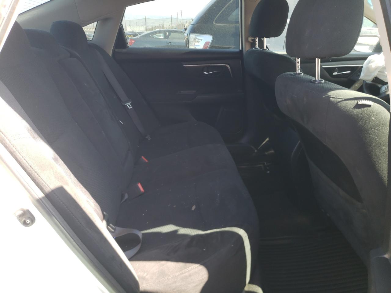 Photo 6 from auction – 2015 NISSAN ALTIMA 2.5 with VIN 1N4AL3AP3FC172223