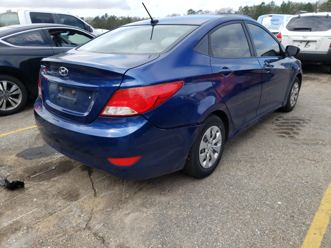 Photo 4 from auction – 2017 HYUNDAI ACCENT SE with VIN KMHCT4AEXHU209347