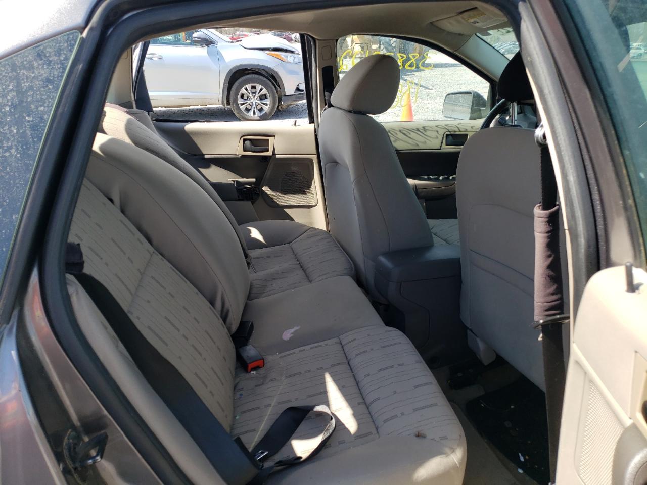Photo 6 from auction – 2011 FORD FOCUS with VIN 1FAHP3FN0BW175308