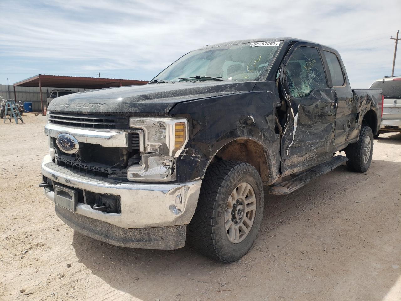Photo 2 from auction – 2018 FORD F250 SUPER with VIN 1FT7W2B67JED00035