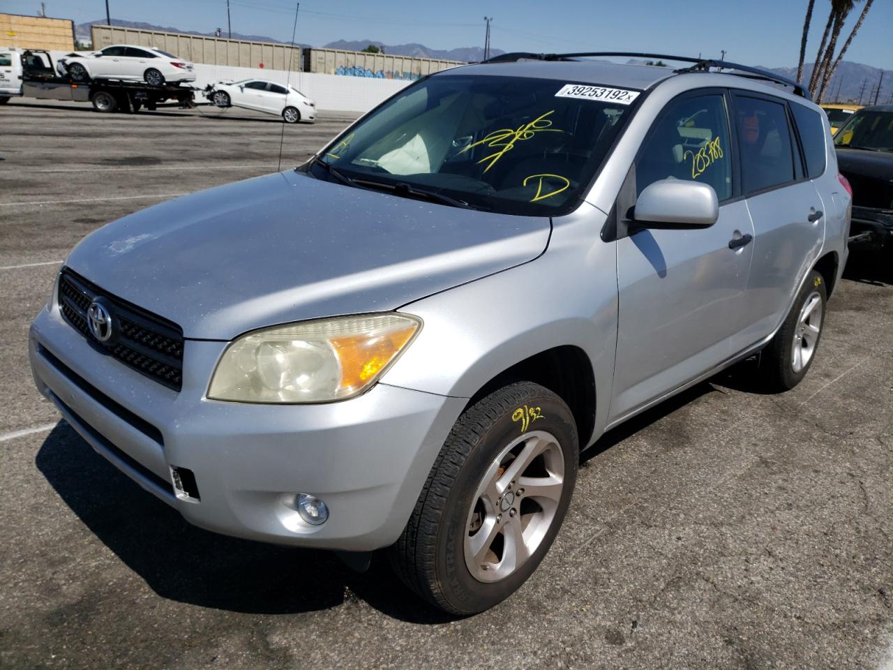 Photo 2 from auction – 2007 TOYOTA RAV4 with VIN JTMZD33V275077809