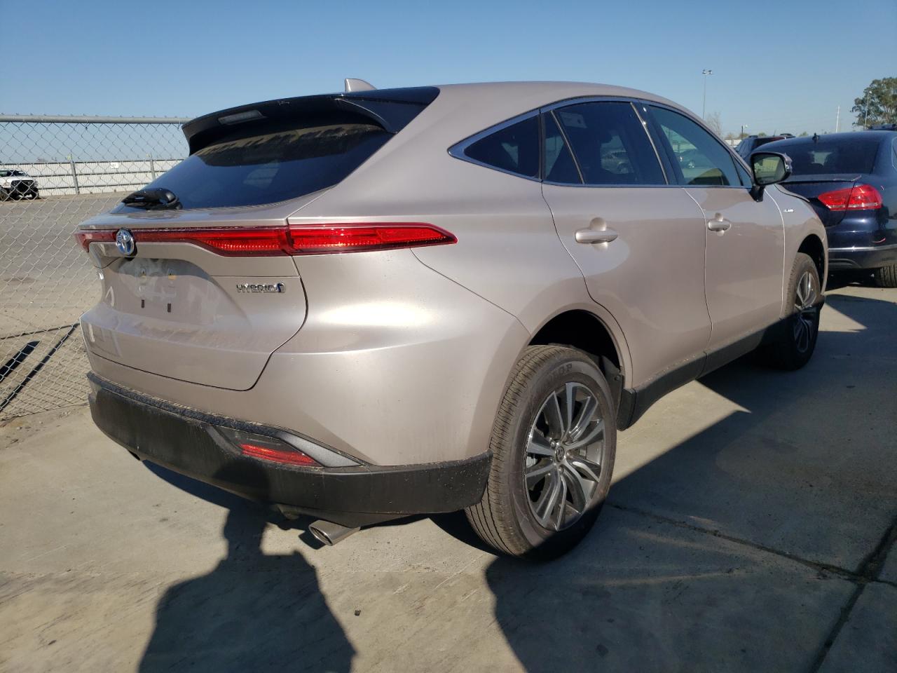 Zdjęcie 4 z aukcji – 2021 TOYOTA VENZA LE z VIN JTEAAAAH2MJ080442