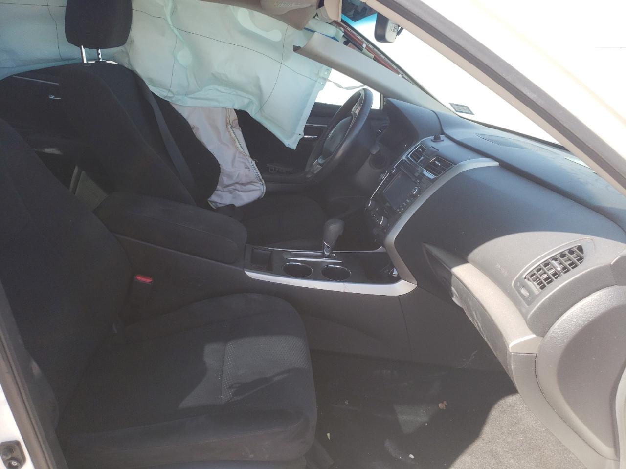 Photo 5 from auction – 2015 NISSAN ALTIMA 2.5 with VIN 1N4AL3AP2FC152397
