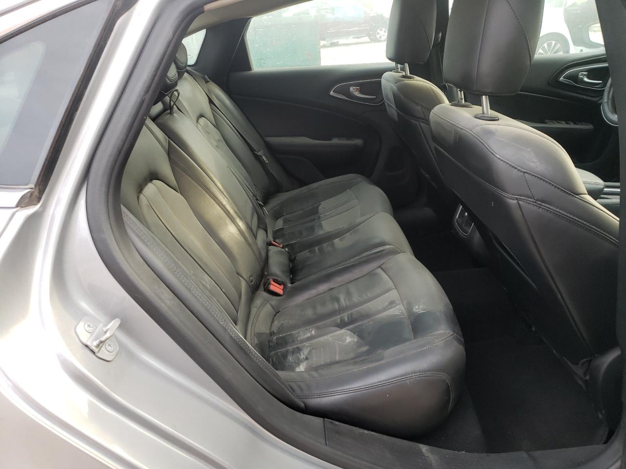 Photo 6 from auction – 2015 CHRYSLER 200 C with VIN 1C3CCCCB2FN583965