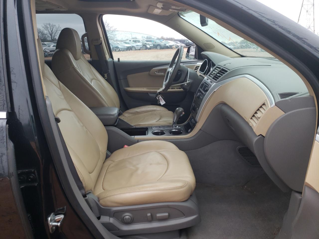 Photo 5 from auction – 2009 CHEVROLET TRAVERSE L with VIN 1GNER23DX9S129006