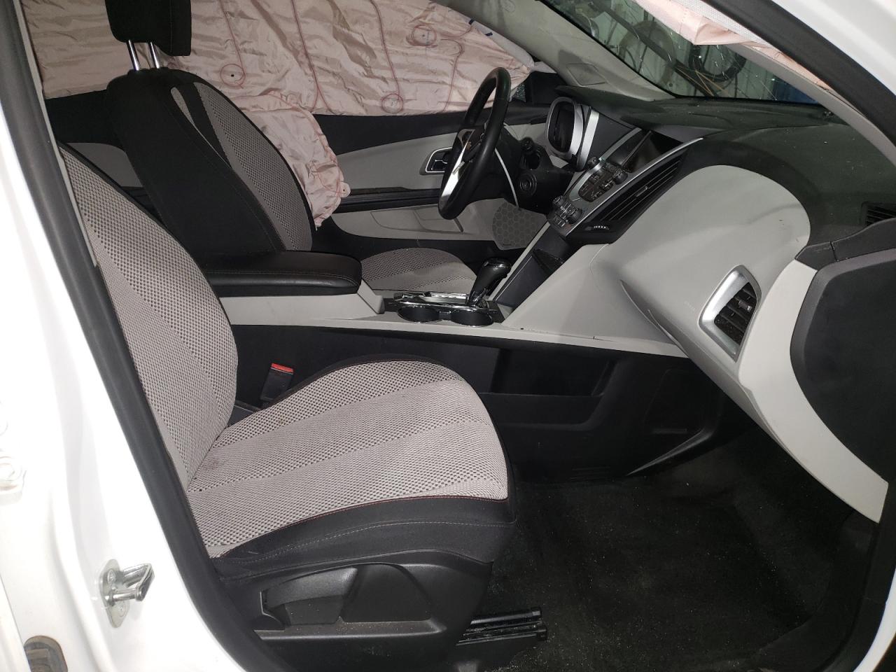 Photo 5 from auction – 2017 CHEVROLET EQUINOX LT with VIN 2GNALCEK8H6256100
