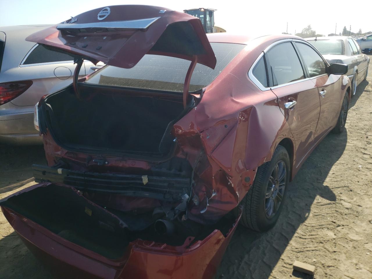 Photo 4 from auction – 2015 NISSAN ALTIMA 2.5 with VIN 1N4AL3AP3FN325980