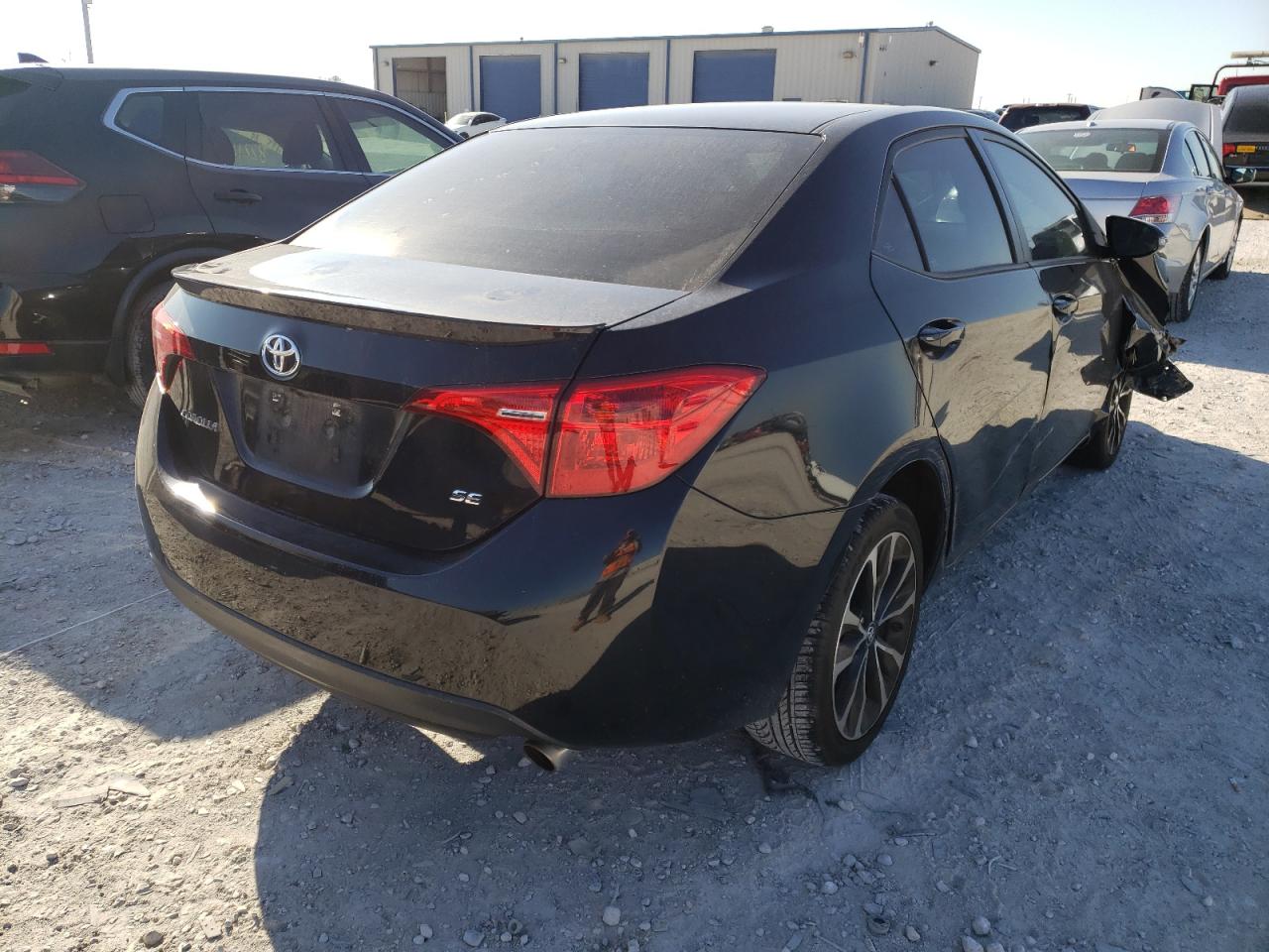 Photo 4 from auction – 2017 TOYOTA COROLLA L with VIN 5YFBURHE7HP691143