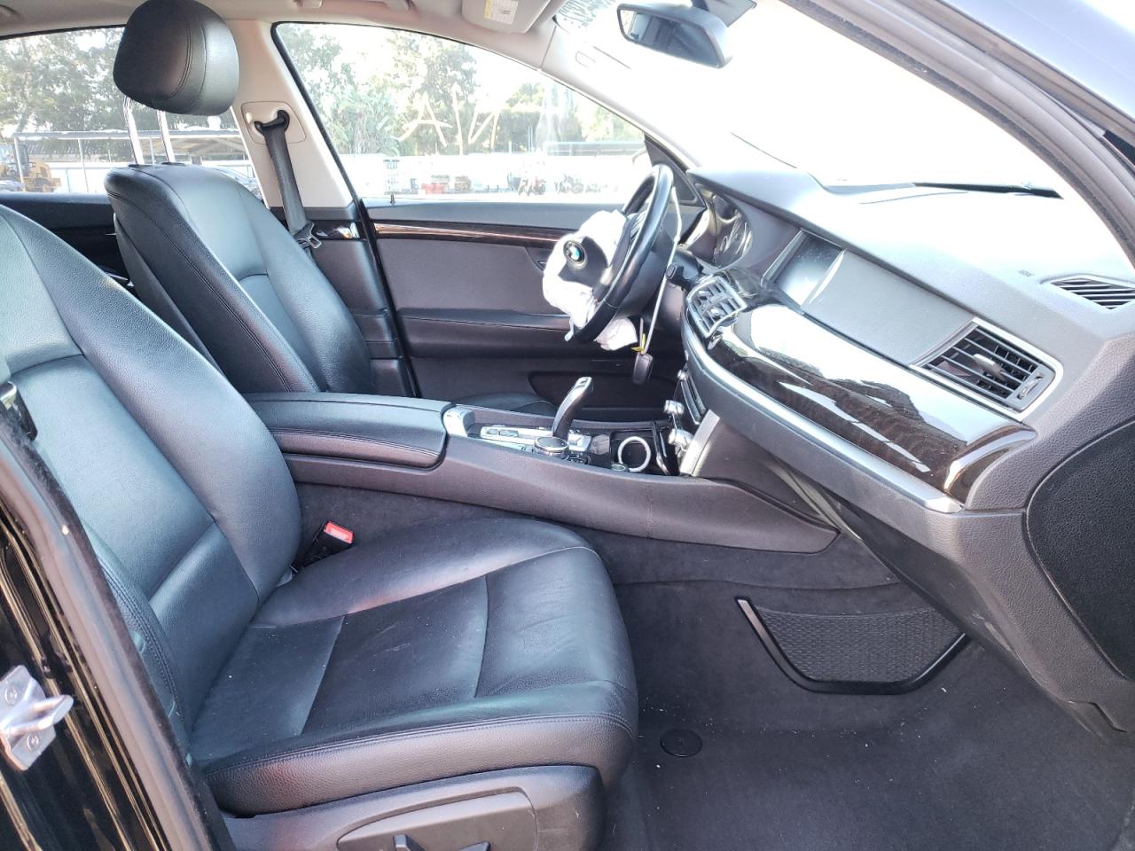 Photo 5 from auction – 2015 BMW 535 IGT with VIN WBA5M2C56FGH99134