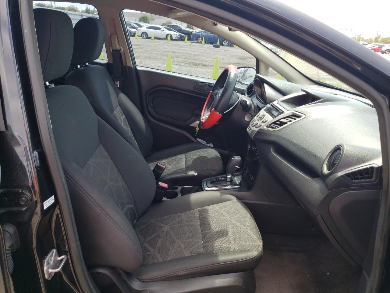 Photo 5 from auction – 2011 FORD FIESTA SE with VIN 3FADP4BJ6BM122488