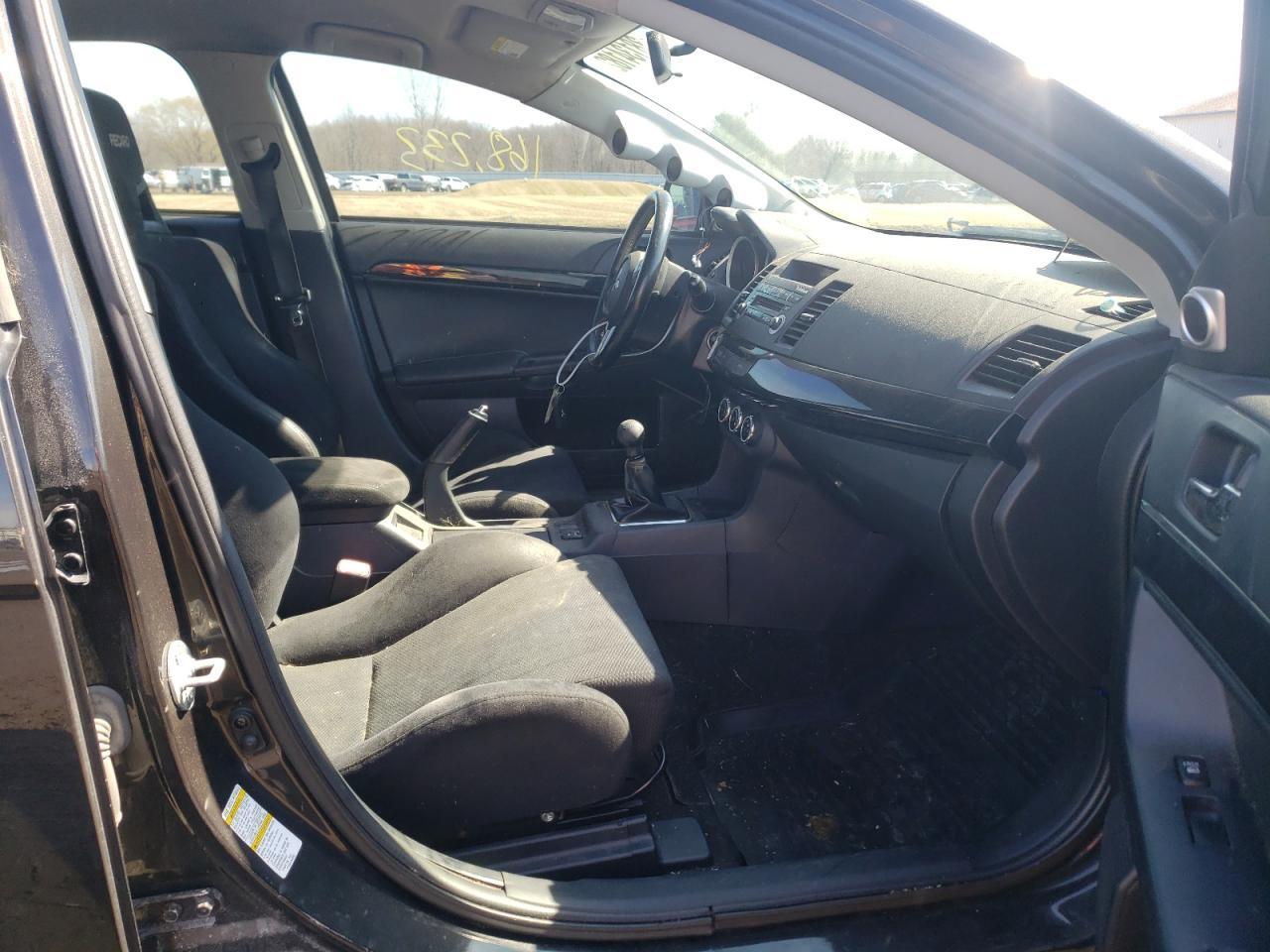 Photo 5 from auction – 2013 MITSUBISHI LANCER EVO with VIN JA32W8FV0DU011344