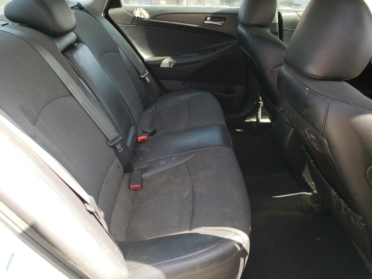 Photo 6 from auction – 2013 HYUNDAI SONATA SE with VIN 5NPEC4AC8DH782764