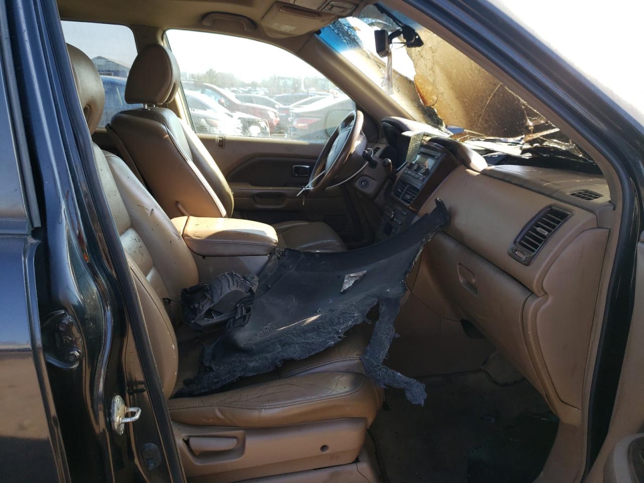 Photo 5 from auction – 2006 HONDA PILOT EX with VIN 2HKYF18516H554182
