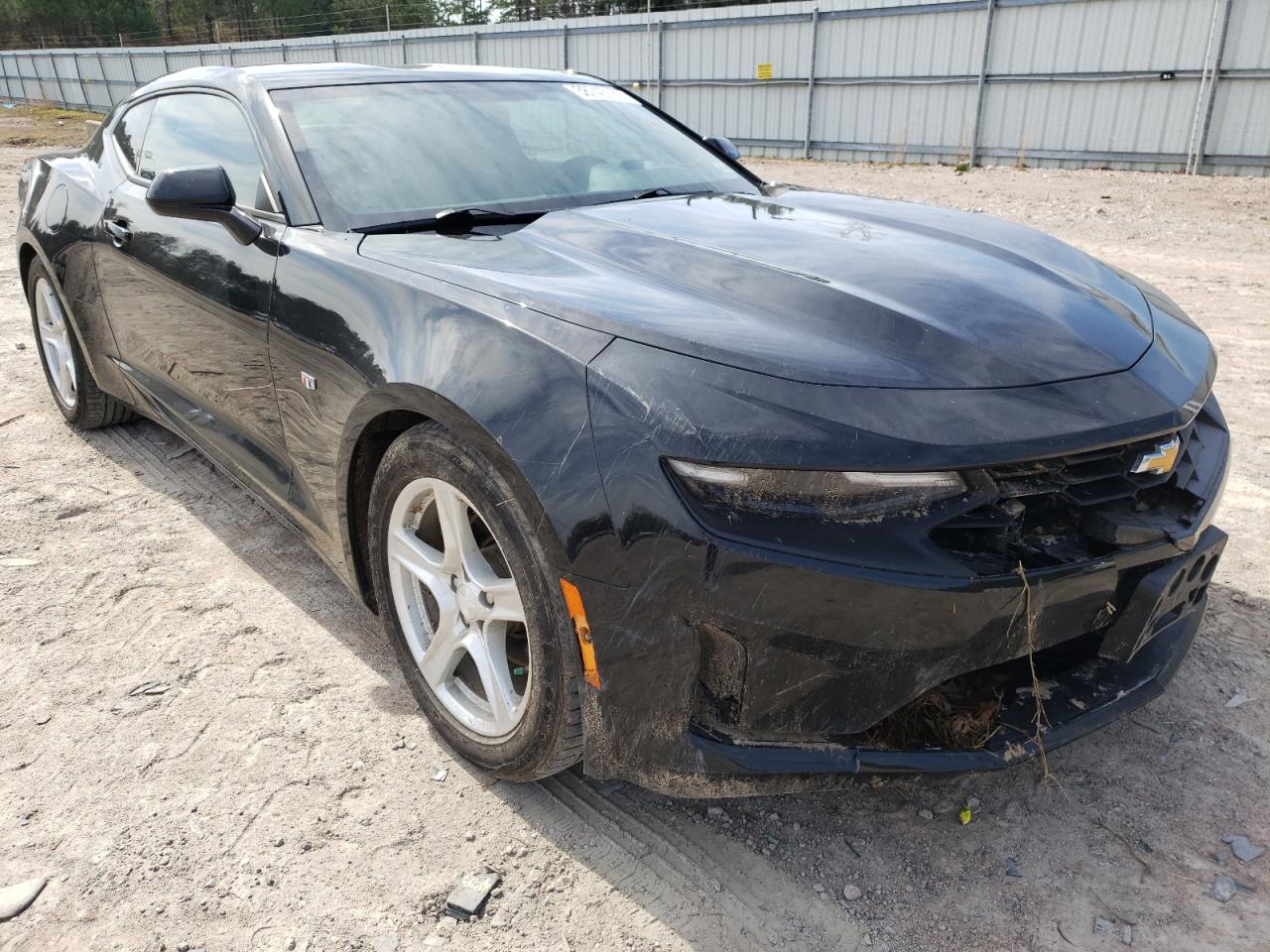 CHEVROLET CAMARO LS 2019 with VIN 1G1FB1RX5K0145606 - Photo from auction