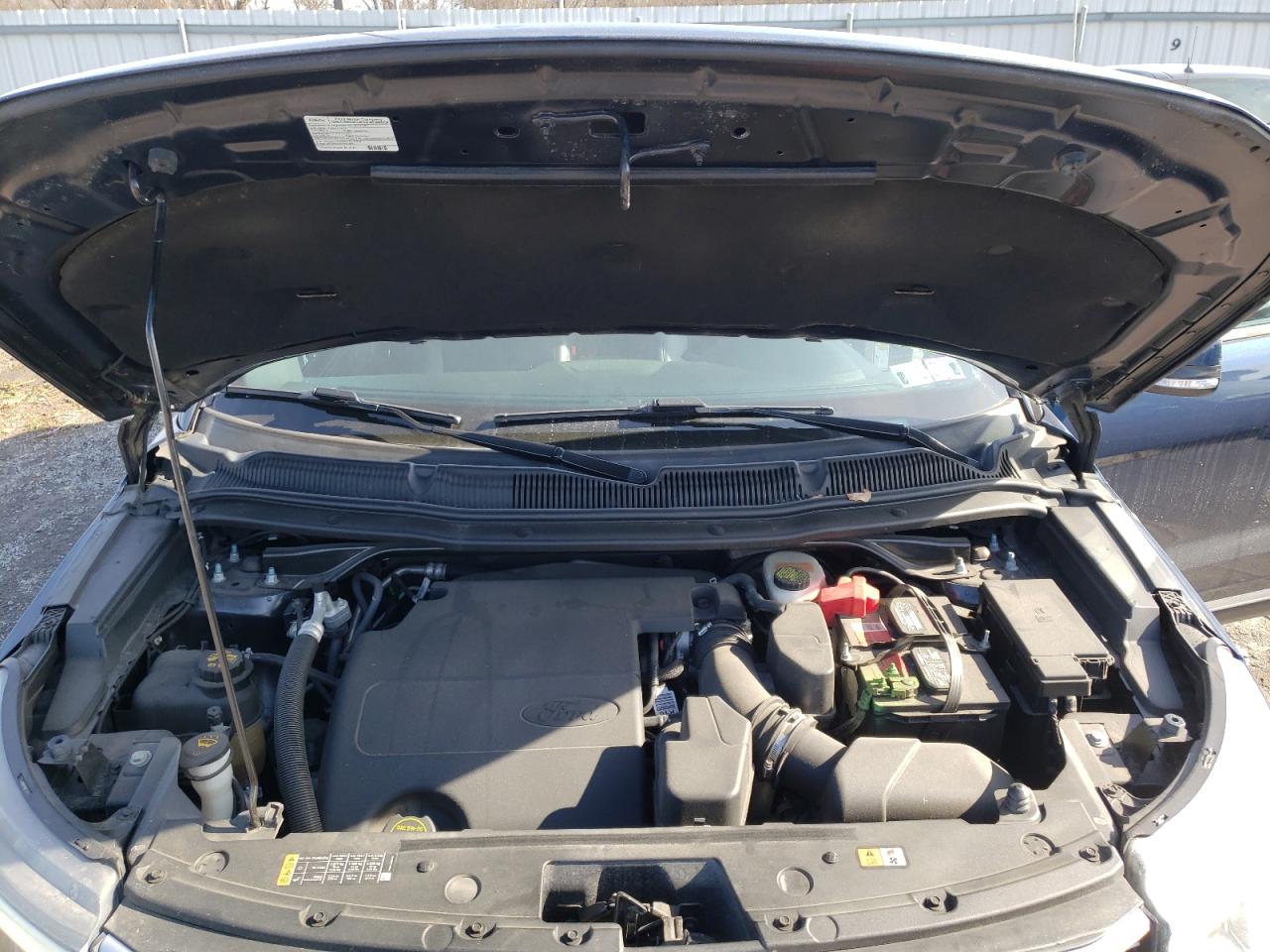 Photo 7 from auction – 2017 FORD EXPLORER L with VIN 1FM5K8F85HGA34963