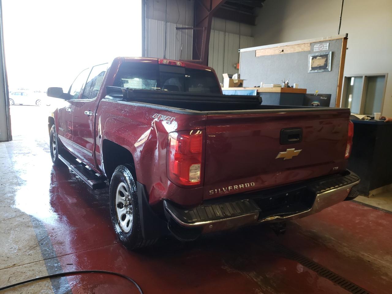 Photo 3 from auction – 2017 CHEVROLET SILVERADO with VIN 3GCUKSEC6HG276121