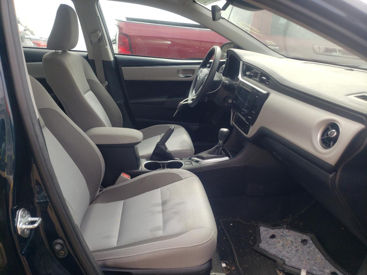 Photo 5 from auction – 2017 TOYOTA COROLLA L with VIN 2T1BURHE3HC837456