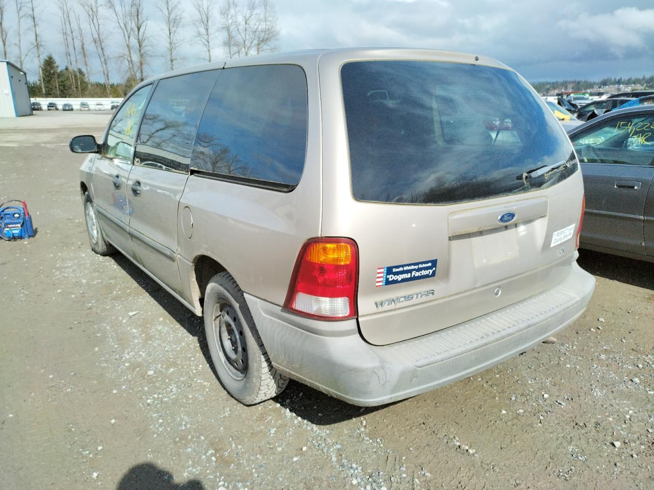Photo 3 from auction – 2002 FORD WINDSTAR L with VIN 2FMZA55472BB61858