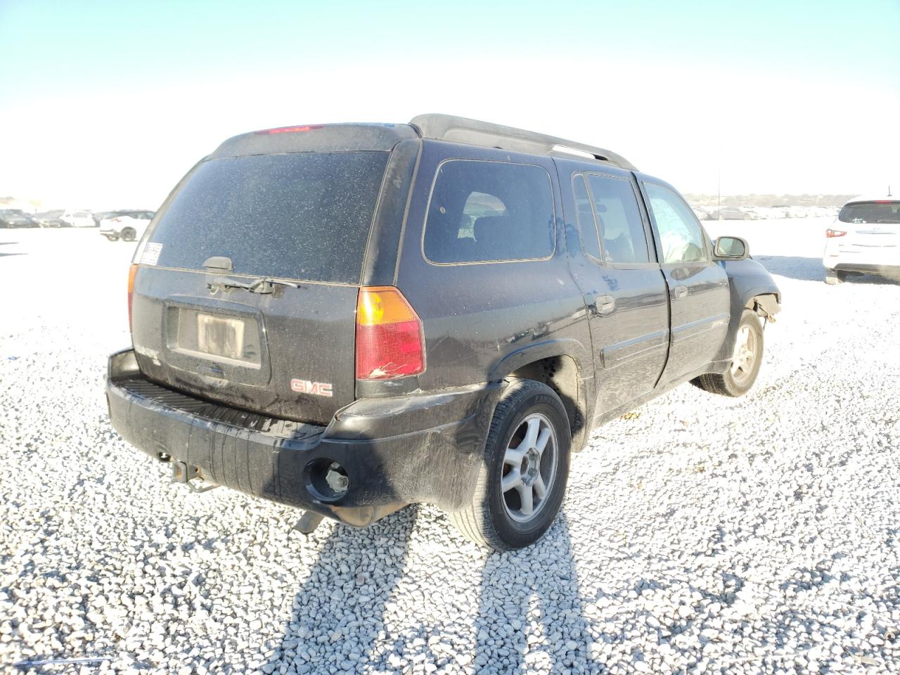 Photo 4 from auction – 2004 GMC ENVOY XL with VIN 1GKES16S646149311