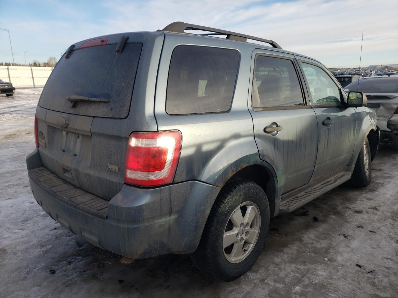 Photo 4 from auction – 2010 FORD ESCAPE XLT with VIN 1FMCU9DG8AKC39861