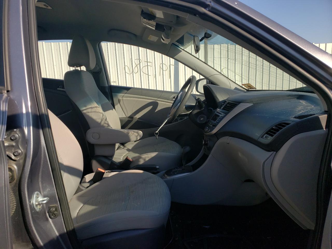 Photo 5 from auction – 2016 HYUNDAI ACCENT SE with VIN KMHCT4AE3GU035734
