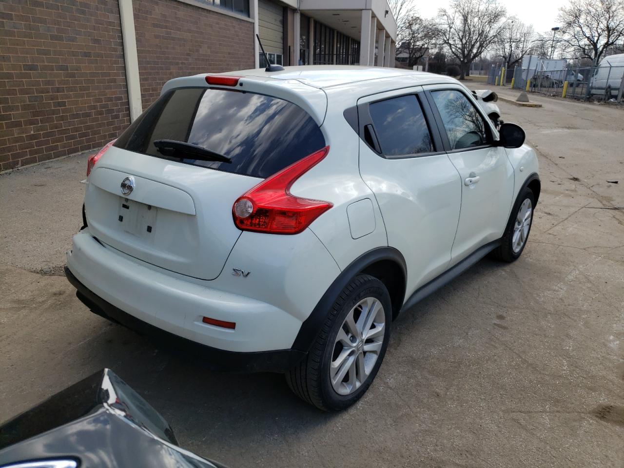 Photo 4 from auction – 2011 NISSAN JUKE S with VIN JN8AF5MR2BT010785