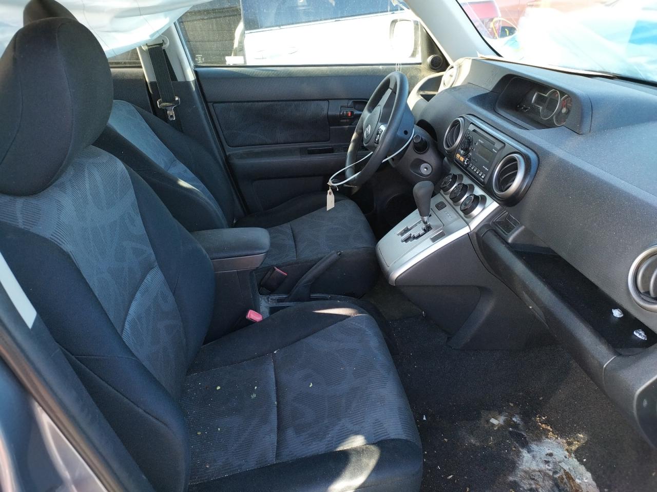 Photo 5 from auction – 2012 TOYOTA SCION with VIN JTLZE4FE1CJ013426