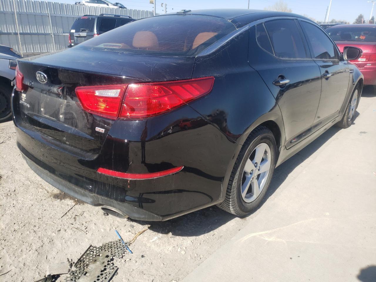 Photo 4 from auction – 2015 KIA OPTIMA LX with VIN 5XXGM4A7XFG458657