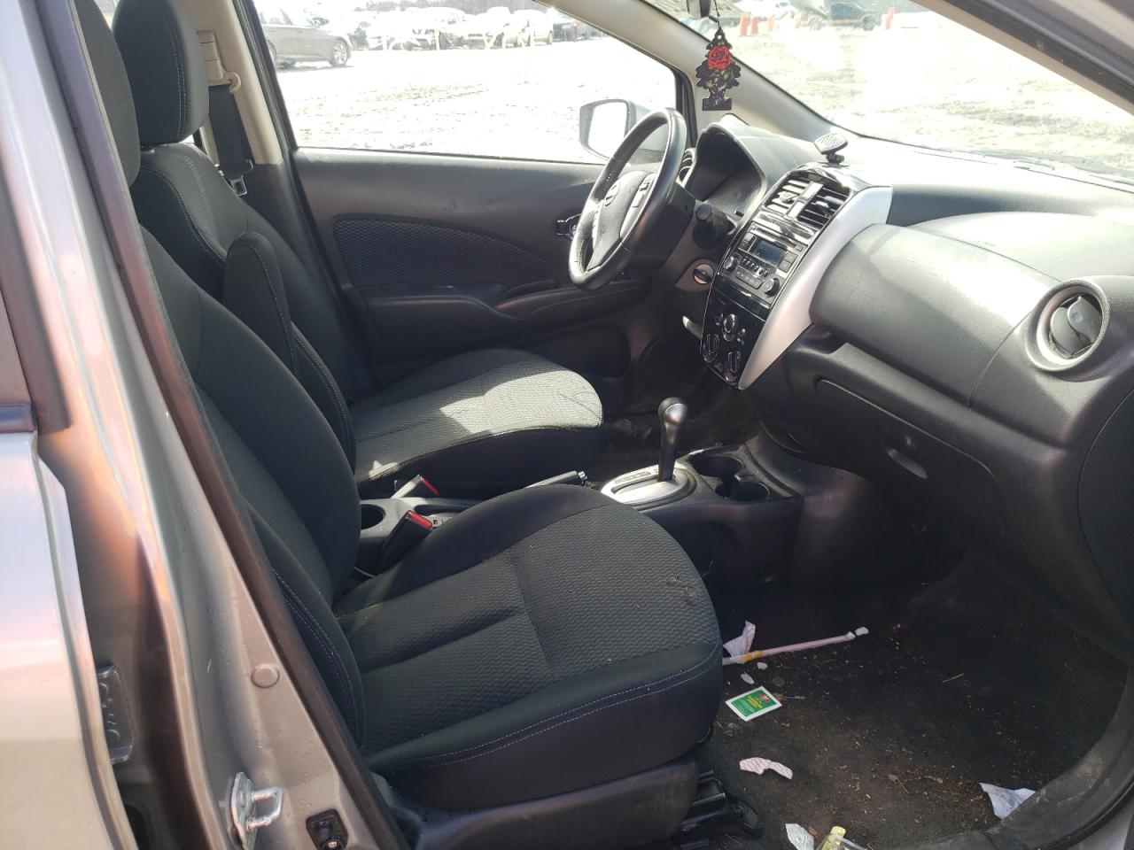 Photo 5 from auction – 2015 NISSAN VERSA NOTE with VIN 3N1CE2CP4FL399691