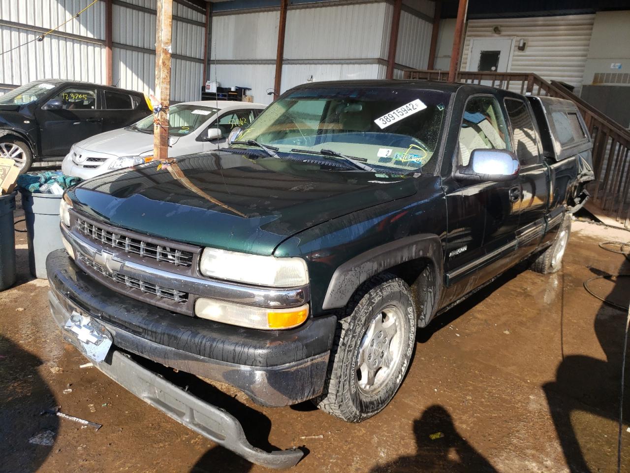 Photo 2 from auction – 2001 CHEVROLET silverado with VIN 2GCEC19V511116351